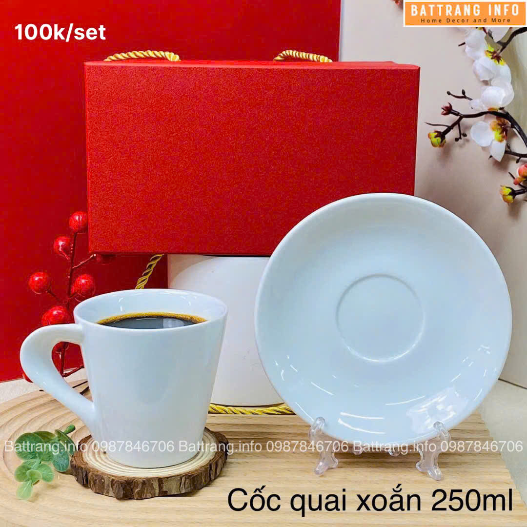 Cốc Sứ Bát Tràng