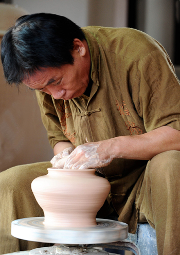 Nghệ nhân Trần Độ: Vua men gốm làng Bát Tràng