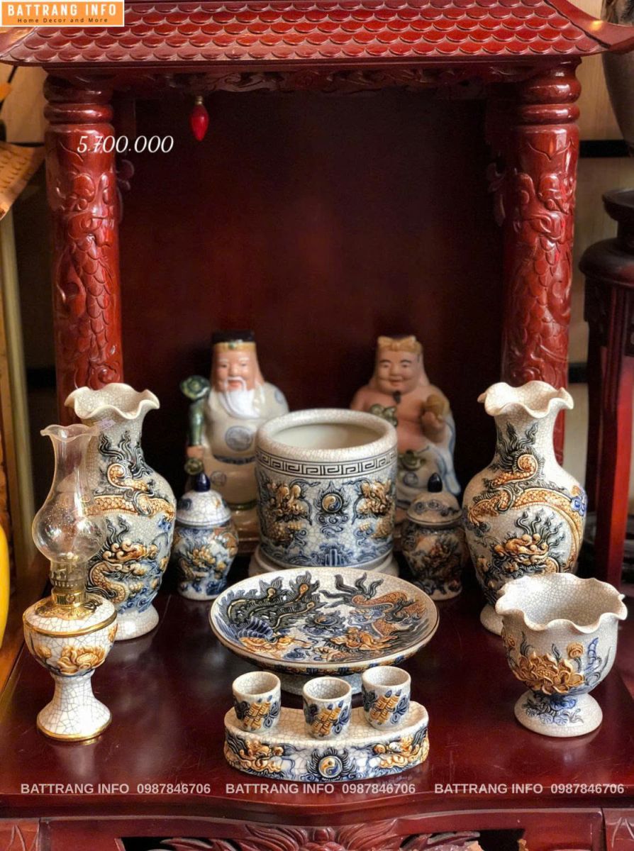 Bộ Đồ Thờ Men Rạn Đắp Nổi Cho Bàn Thờ Thần Tài Cao Cấp Bát Tràng