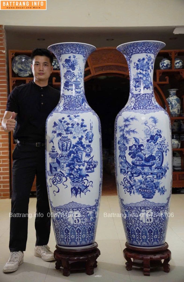 Lộc Bình Men Lam Khử Nhị Cảnh Cổ Đồ Vẽ Kỹ Cao 1m6