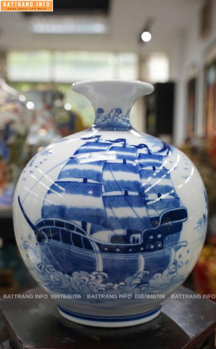 Bình Hút Lộc Thuận Buồm Xuôi Gió Cao Cấp Bát Tràng Tượng trưng cho tài lộc – thành công – phú quý viên mãn