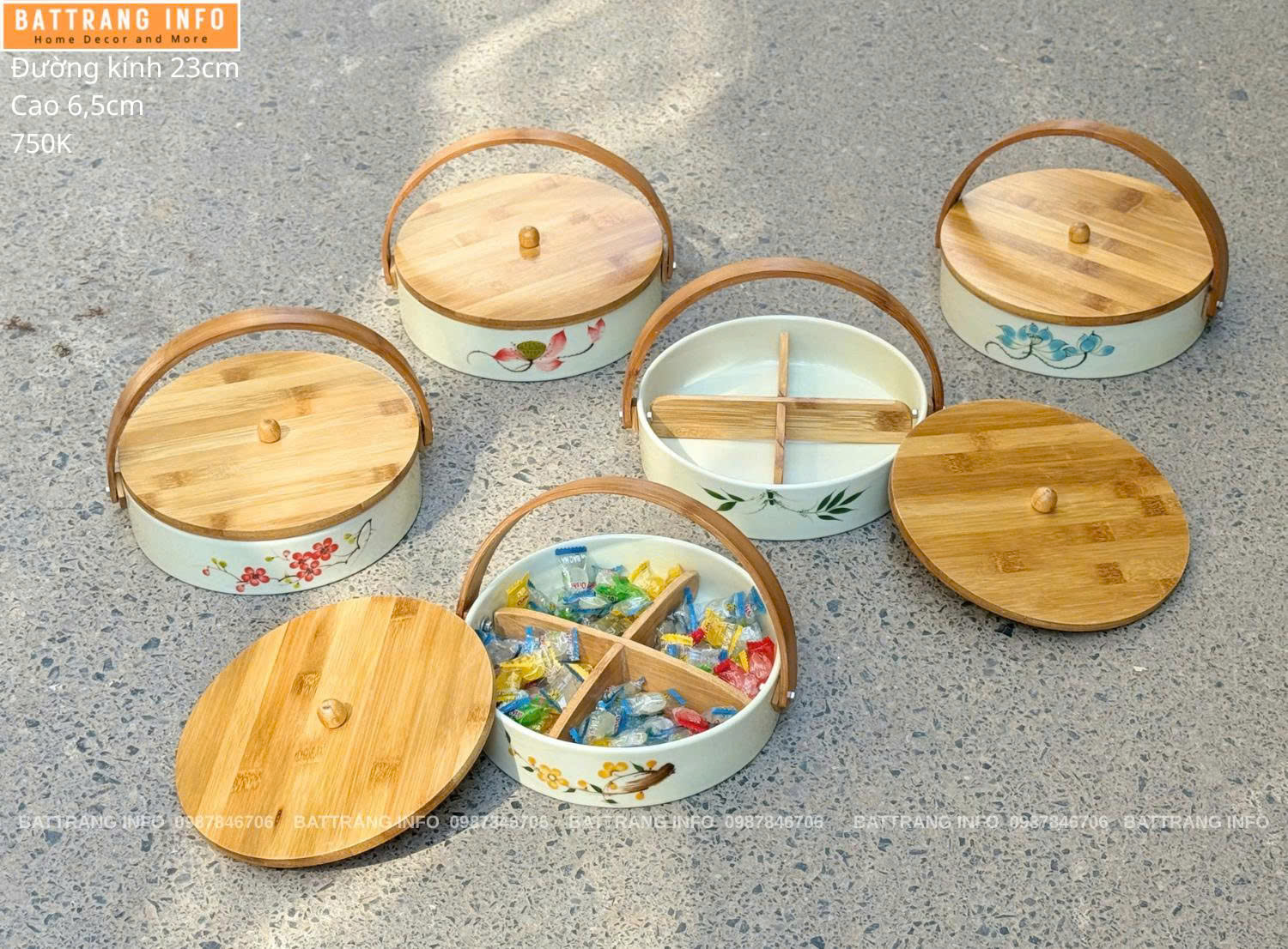 Khay Mứt Tròn 4 Ngăn Tay Sách Vẽ Hoa Cao Cấp Bát Tràng