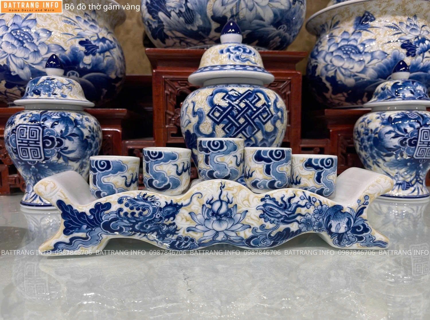 Bộ Đồ Thờ Gấm Vàng Cao Cấp Bát Tràng – Tinh Hoa Tâm Linh Việt