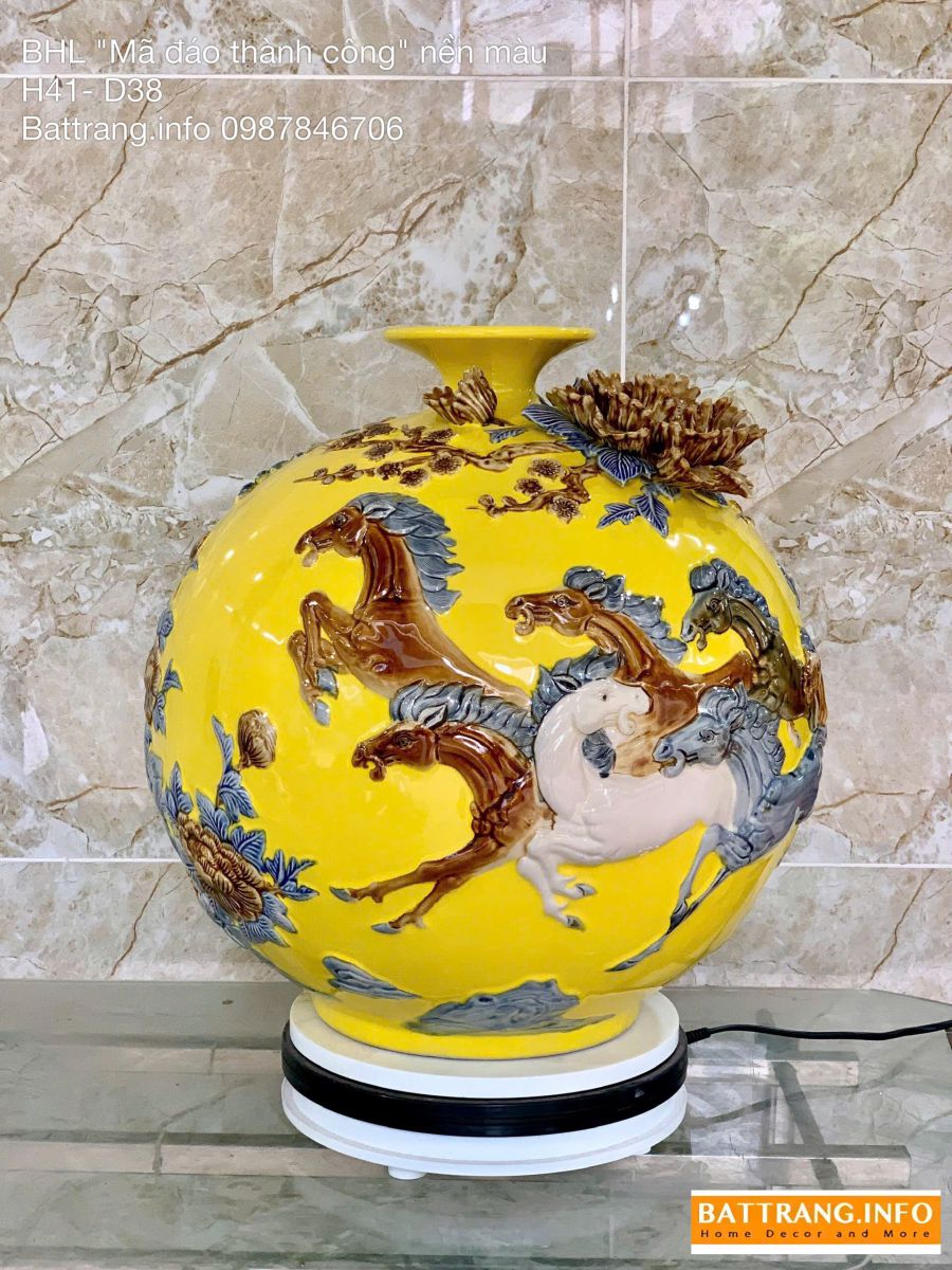 Bình Hút Lộc Mã Đáo Thành Công Nền Màu – Cao 41cm Cao Cấp Bát Tràng