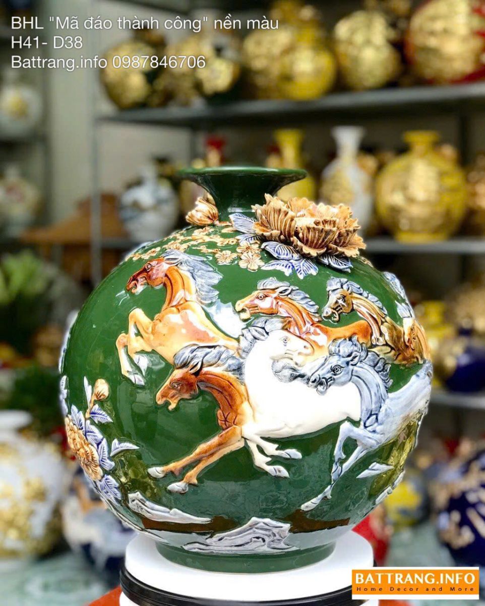 Bình Hút Lộc Mã Đáo Thành Công Nền Màu – Cao 41cm Cao Cấp Bát Tràng