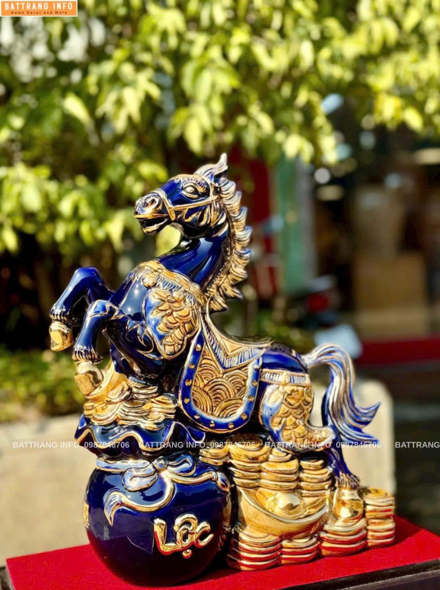 Linh Vật Năm 2026 Sứ Bát Tràng Vẽ Vàng 24k – H36