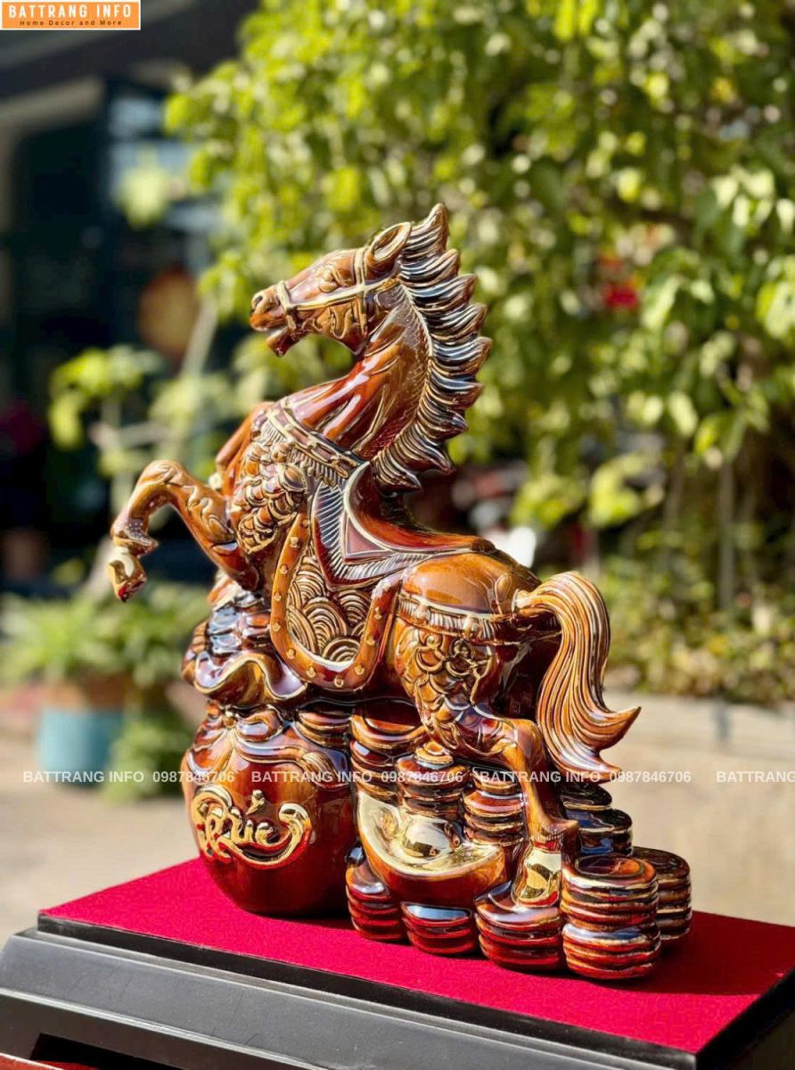 Linh Vật Năm 2026 Sứ Bát Tràng Vẽ Vàng 24k – H36