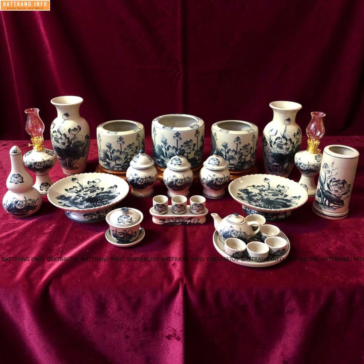 Mẫu Đồ Thờ Men Rạn Vẽ Tay Họa Tiết Hoa Sen Cao Cấp Bát Tràng Được Lựa Chọn Nhiều Nhất Hiện Nay